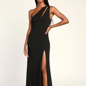 Lulu's Chic Black One-Shoulder Gown